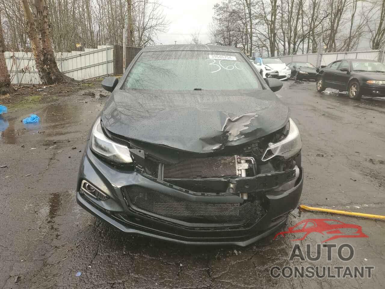 CHEVROLET CRUZE 2018 - 1G1BE5SM0J7174286