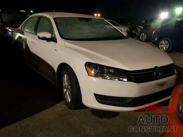 VOLKSWAGEN PASSAT 2015 - 1VWAT7A38FC043664