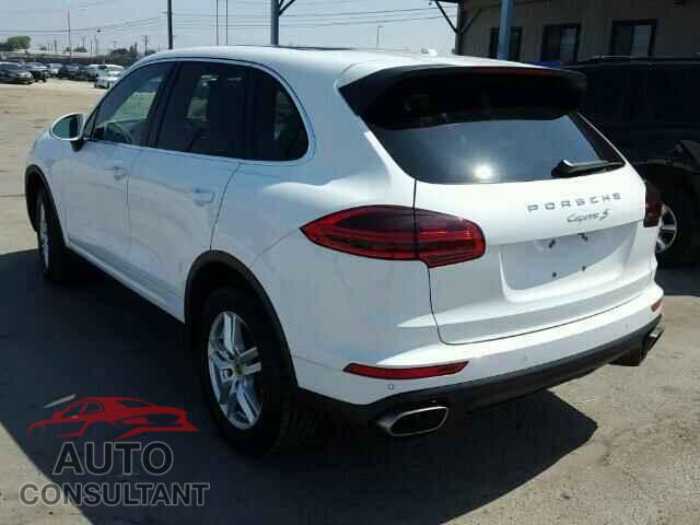 PORSCHE CAYENNE 2016 - WP1AA2A21GKA12443