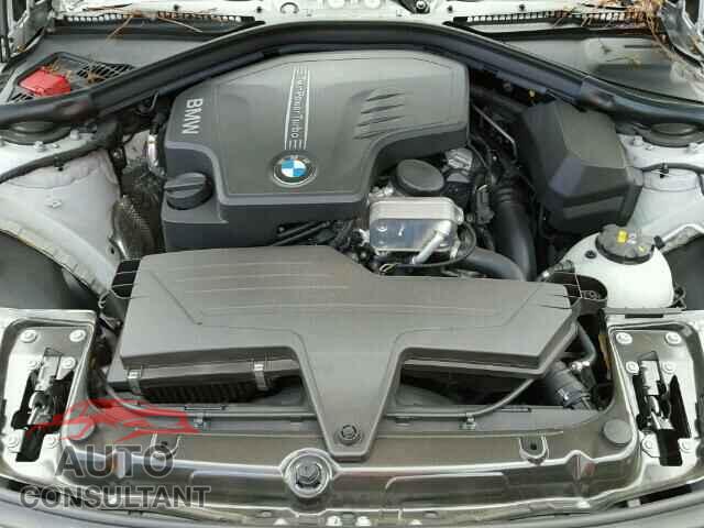 BMW 3 SERIES 2016 - WBA8E1G52GNU10966