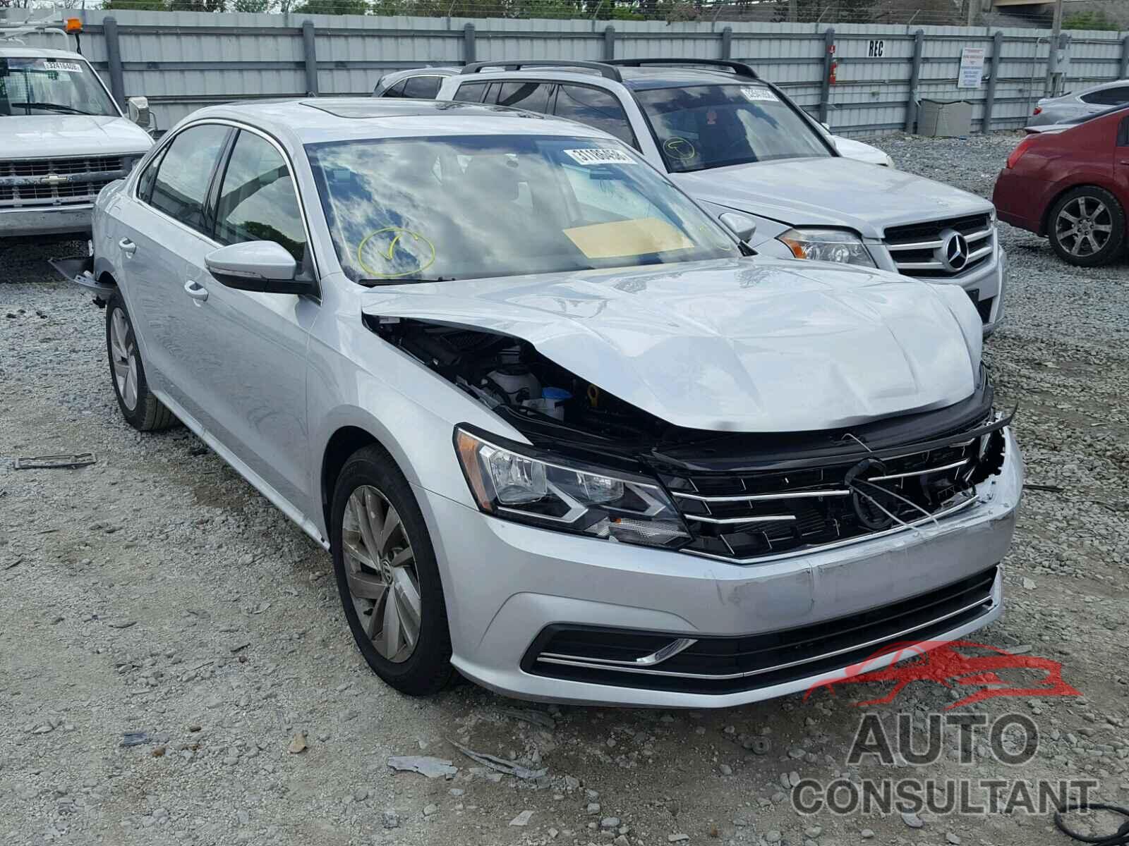 VOLKSWAGEN PASSAT 2018 - 1VWBA7A30JC015165