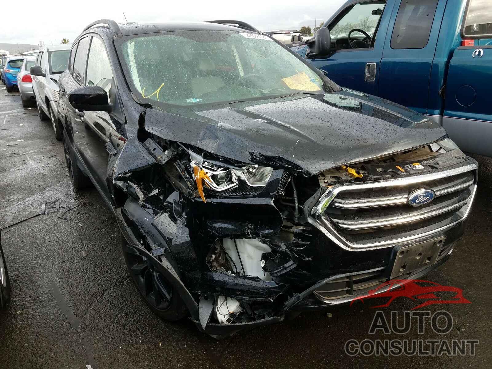 FORD ESCAPE 2017 - 1FMCU0GD6HUE16824