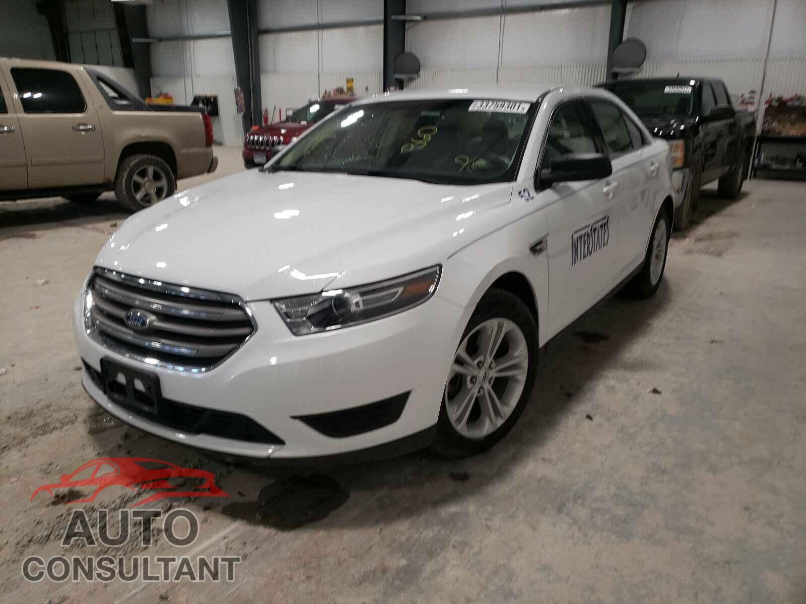FORD TAURUS 2018 - 1FAHP2D84JG101258