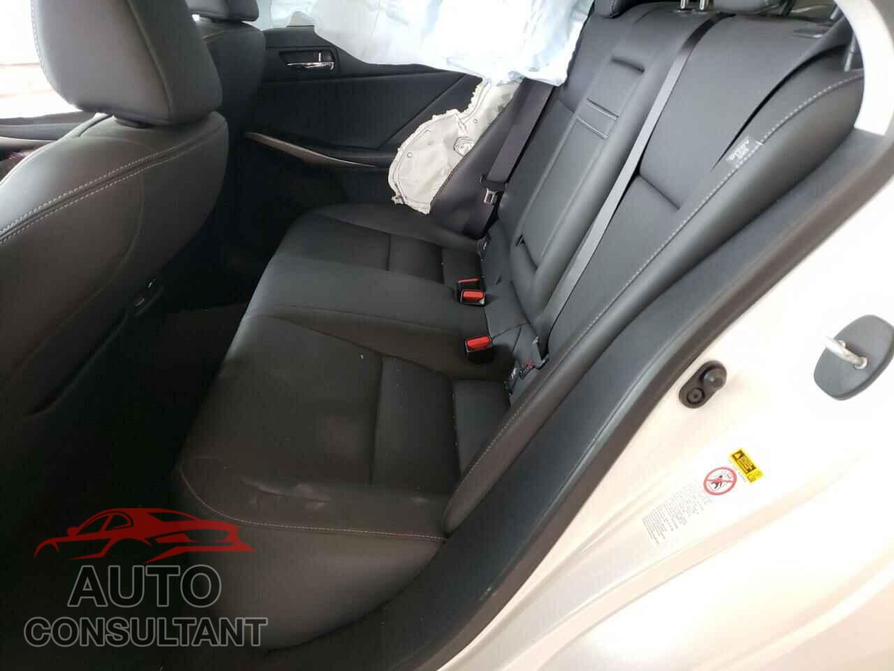 LEXUS IS 2016 - JTHBA1D28G5021505
