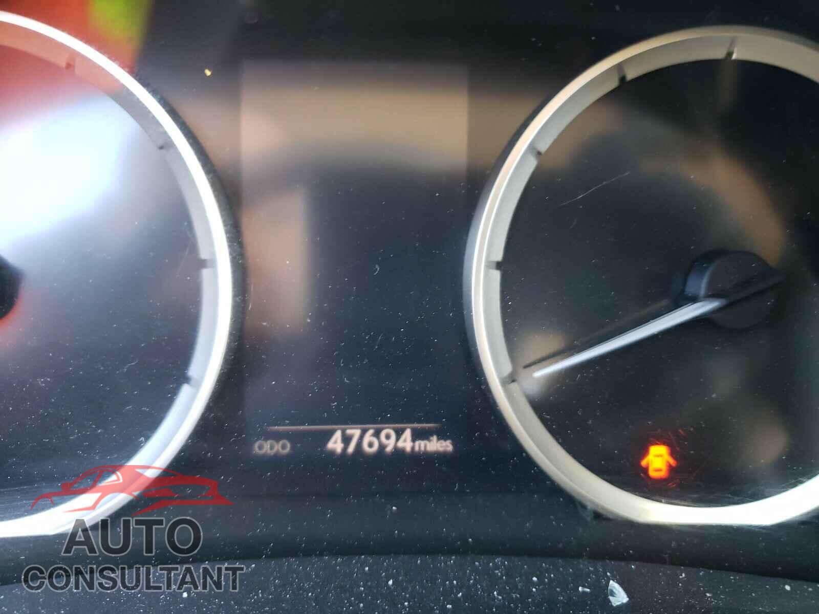 LEXUS IS 2016 - JTHBA1D28G5022363
