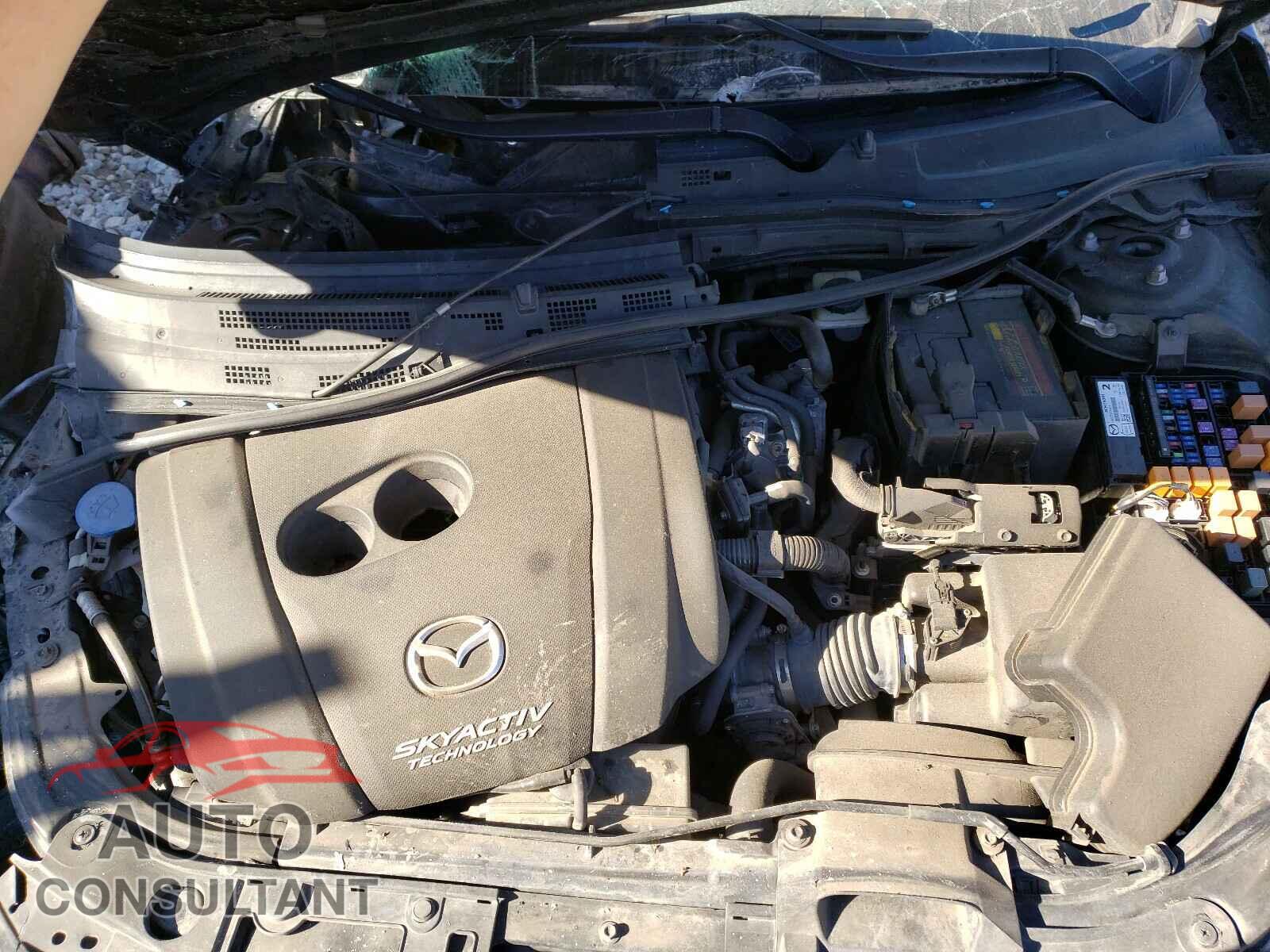 MAZDA 3 2017 - 3MZBN1U70HM130180