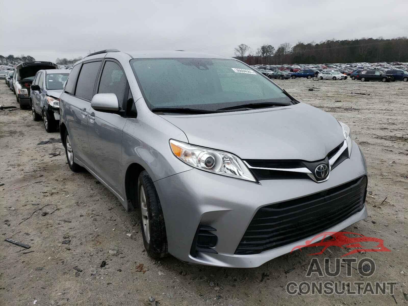 TOYOTA SIENNA 2018 - 5TDKZ3DC4JS957492