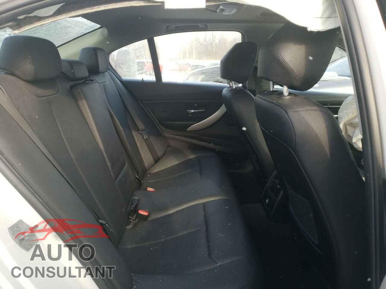 BMW 3 SERIES 2018 - WBA8A3C55JA488363