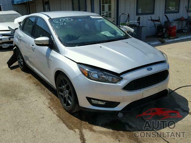 FORD FOCUS 2016 - 1FADP3F22GL307403