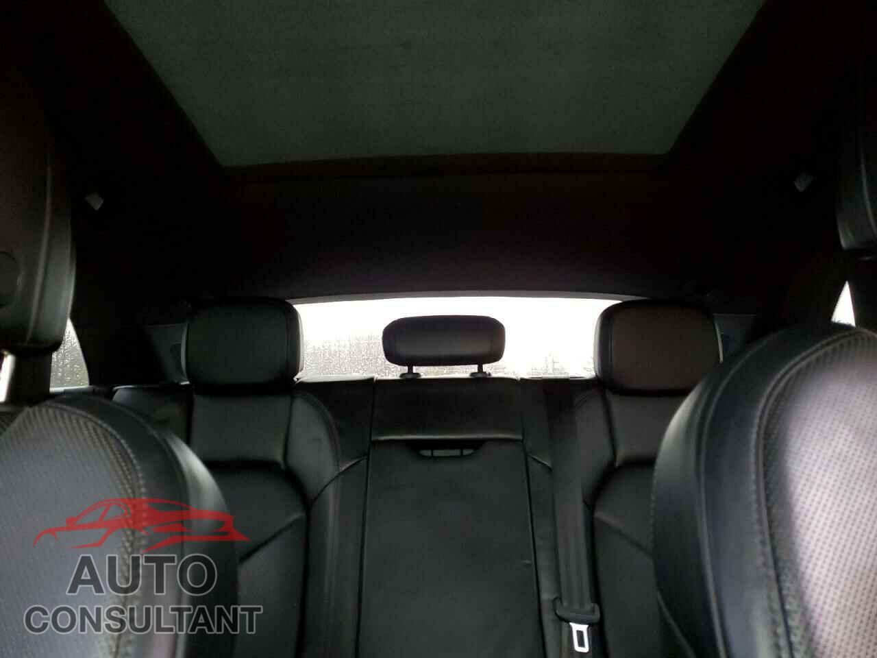 PORSCHE MACAN 2017 - WP1AA2A57HLB04355
