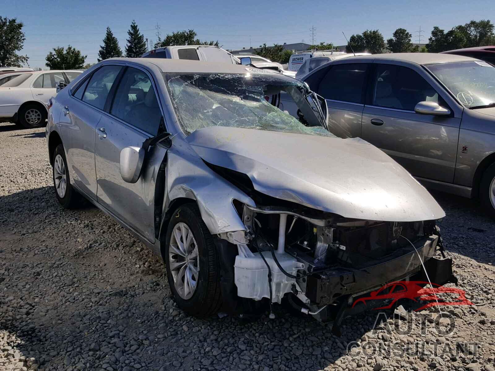 TOYOTA CAMRY 2016 - 4T4BF1FK5GR581747