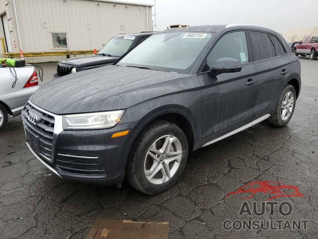 AUDI Q5 2018 - WA1ANAFY1J2014854