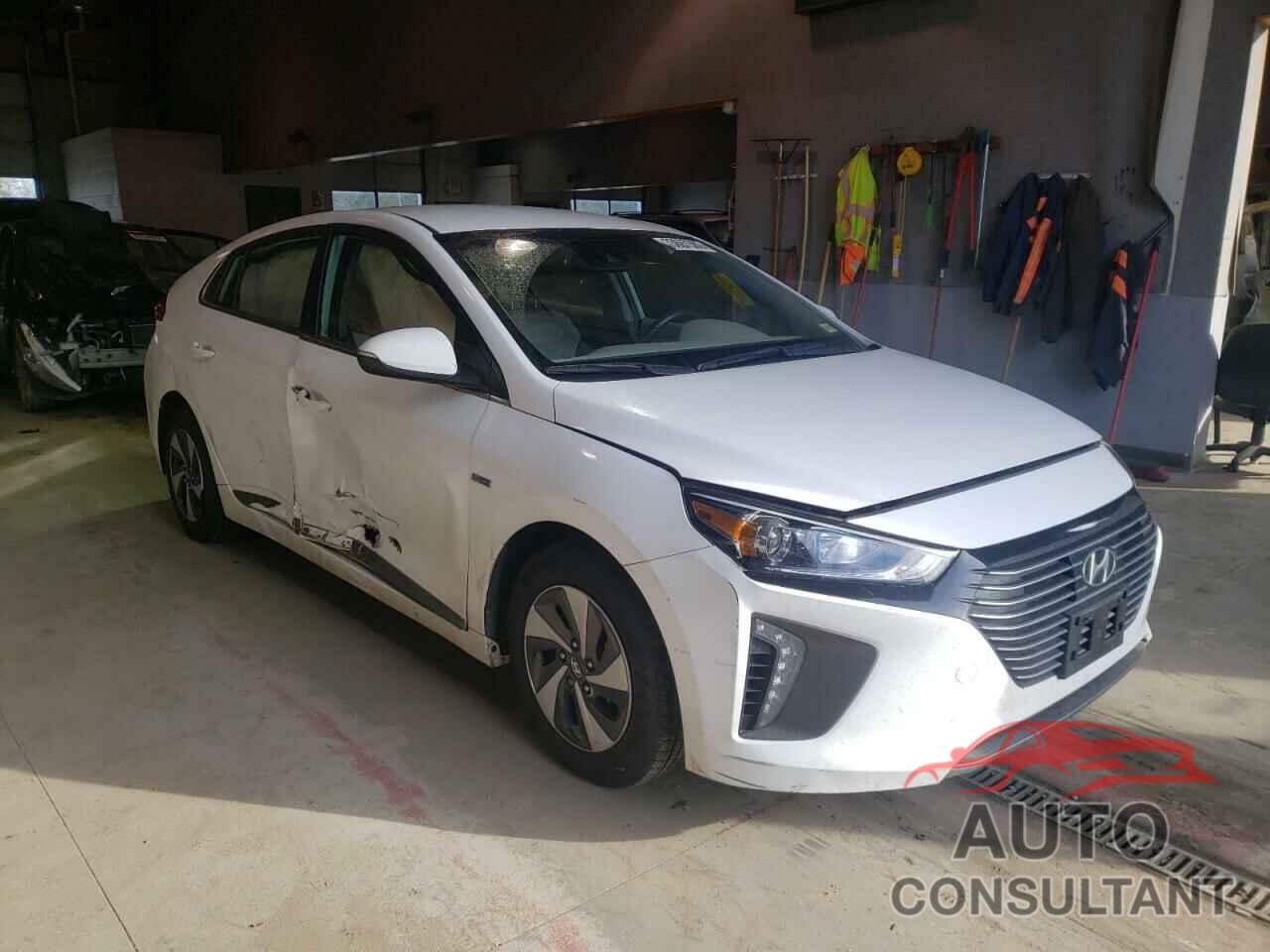 HYUNDAI IONIQ 2019 - KMHC75LC0KU118066