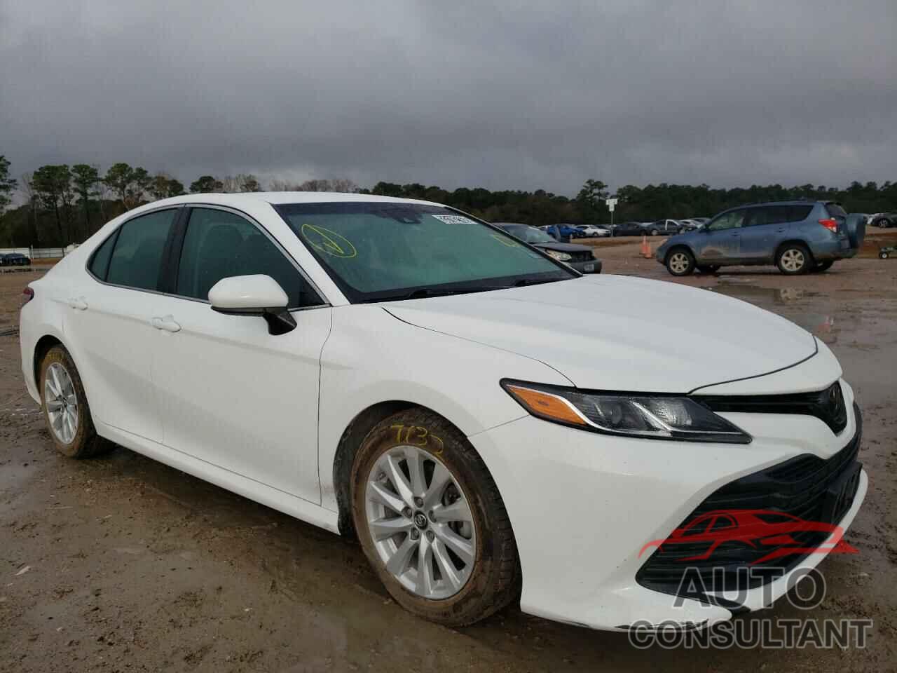 TOYOTA CAMRY 2018 - 4T1B11HK7JU060994