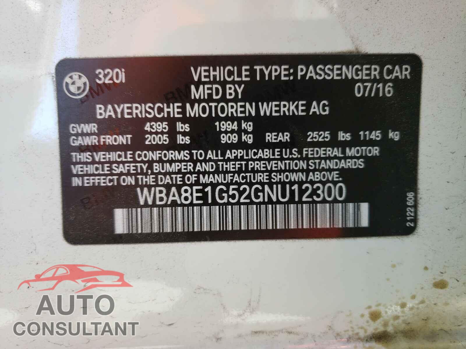 BMW 3 SERIES 2016 - WBA8E1G52GNU12300
