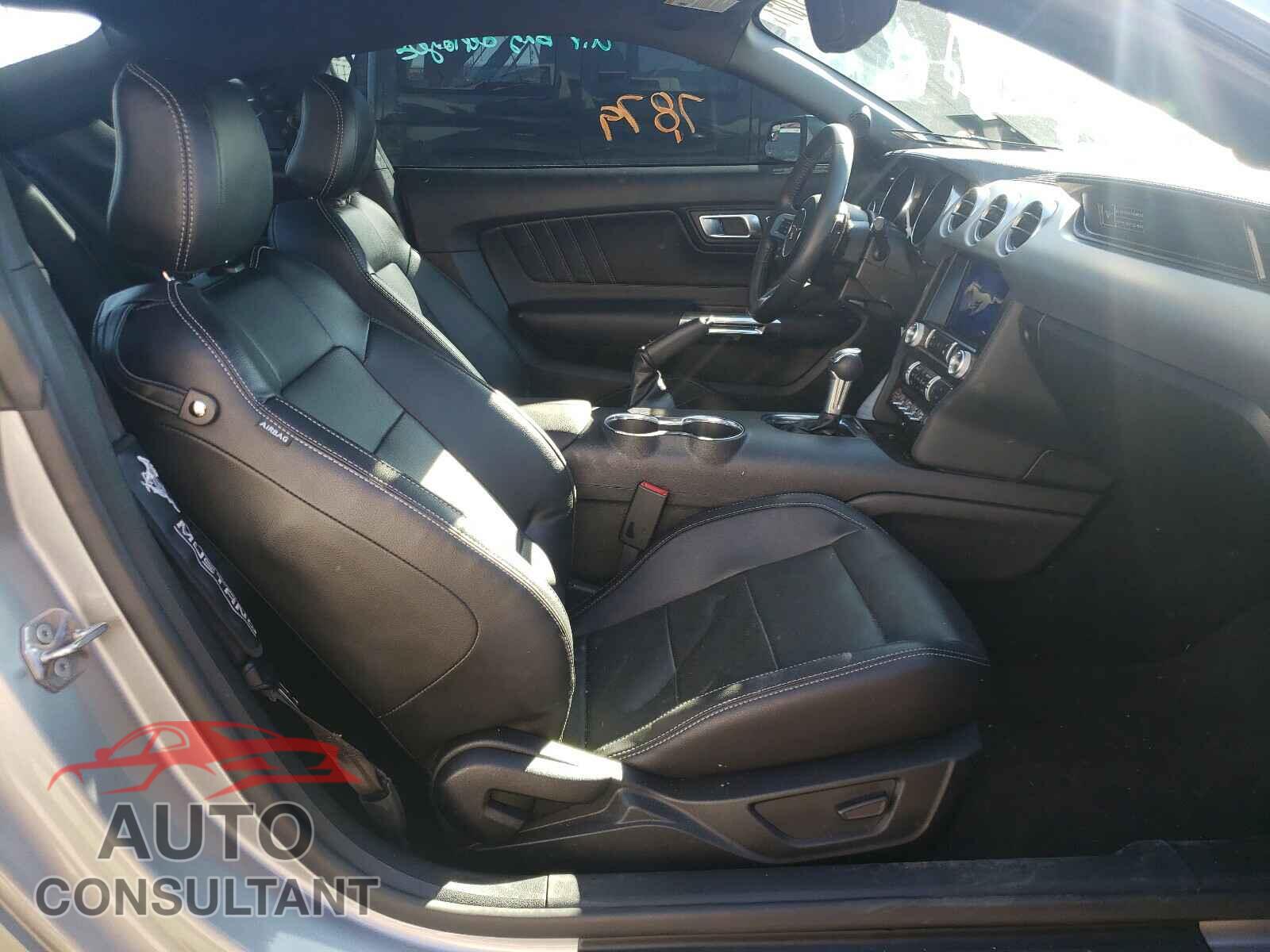 FORD MUSTANG 2020 - 1FA6P8CF9L5136290