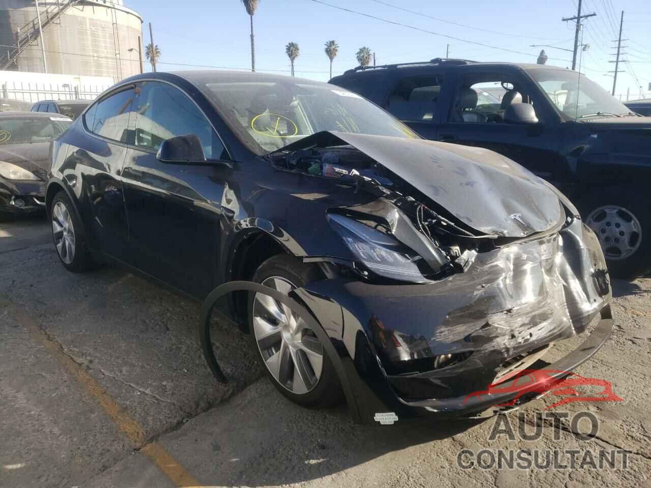 TESLA MODEL Y 2021 - 5YJYGAEEXMF112594