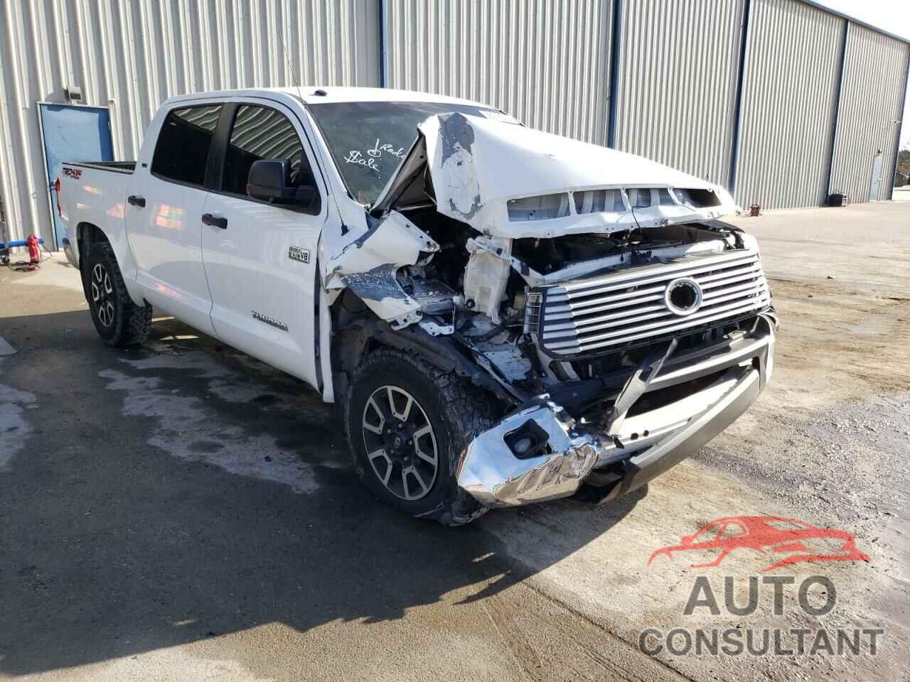 TOYOTA TUNDRA 2017 - 5TFDW5F1XHX672549