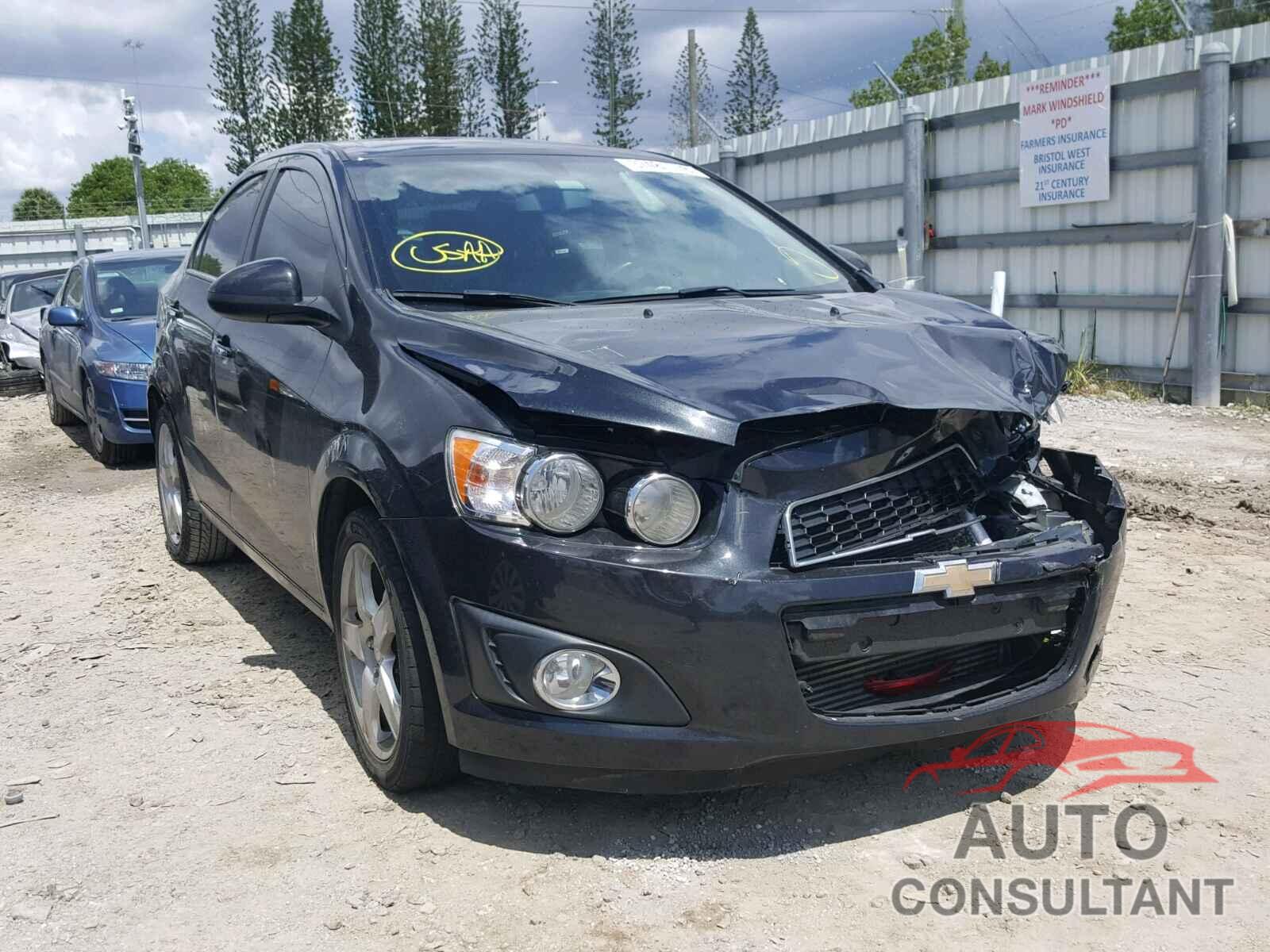 CHEVROLET SONIC 2015 - 1G1JE5SB3F4189125