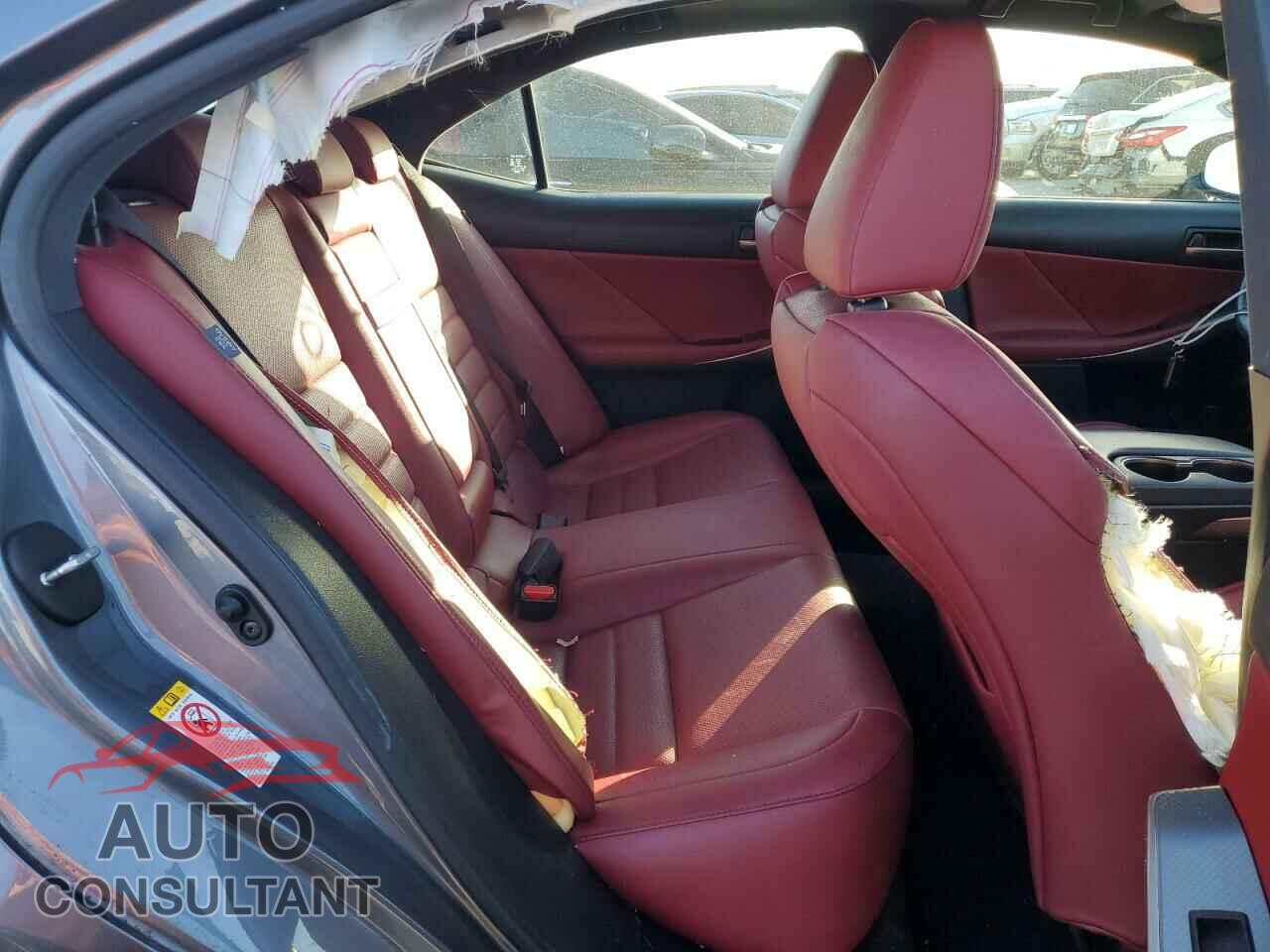 LEXUS IS 2018 - JTHBA1D20J5071841