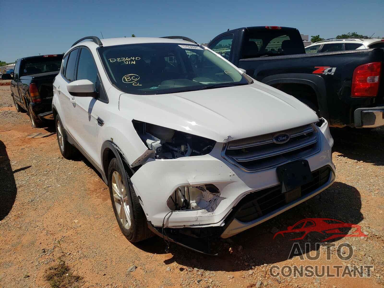 FORD ESCAPE 2018 - 1FMCU9HD1JUD23640