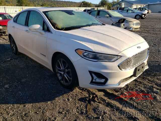 FORD FUSION 2019 - 3FA6P0RU9KR101154
