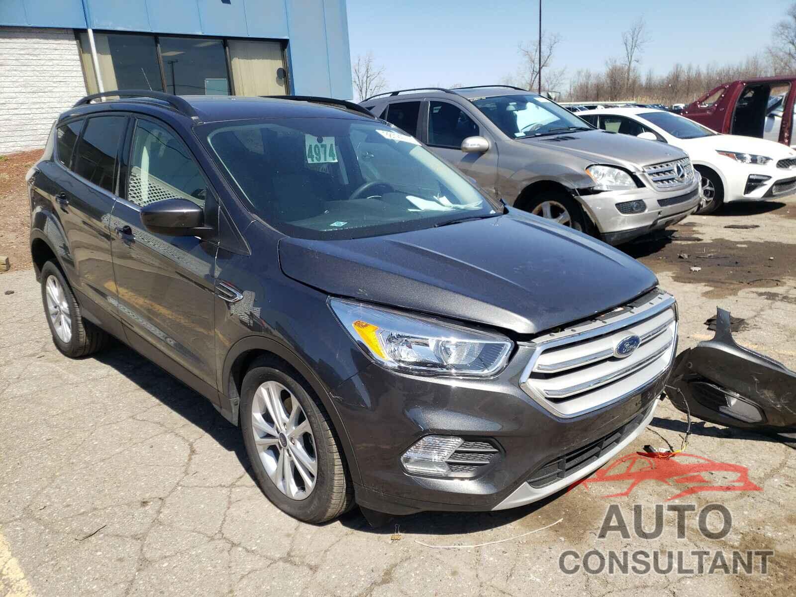 FORD ESCAPE 2018 - 1FMCU0GD7JUD18195