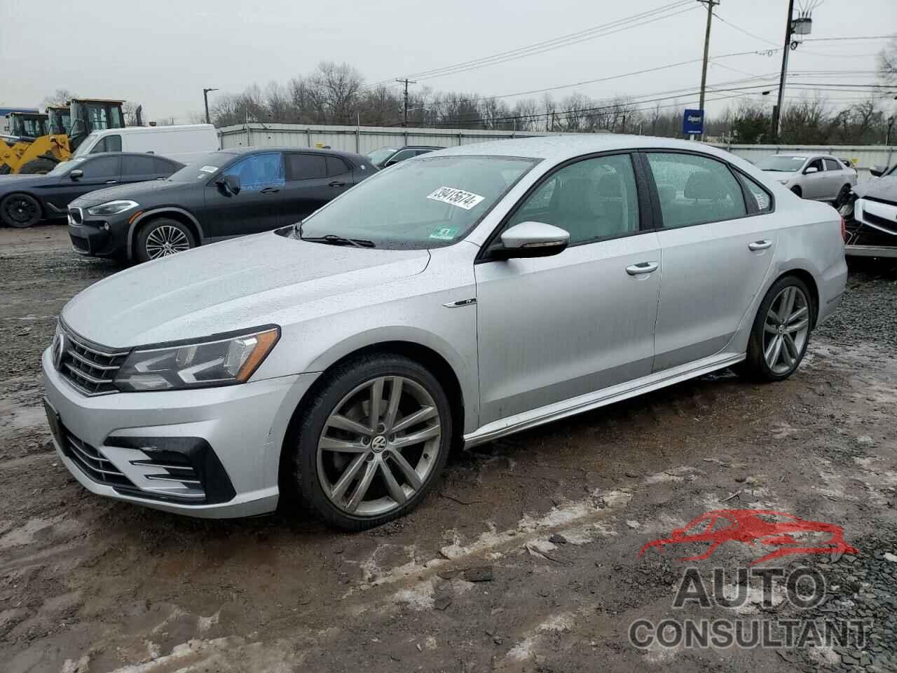 VOLKSWAGEN PASSAT 2018 - 1VWAA7A3XJC005089