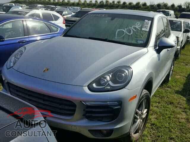 PORSCHE CAYENNE 2016 - WP1AB2A27GLA92385