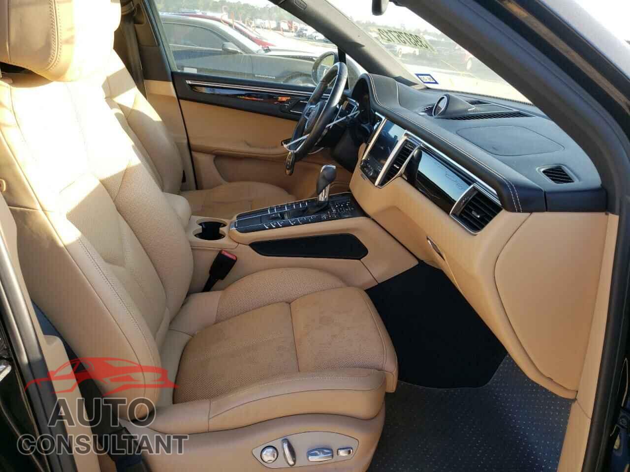 PORSCHE MACAN 2017 - WP1AA2A55HLB81516