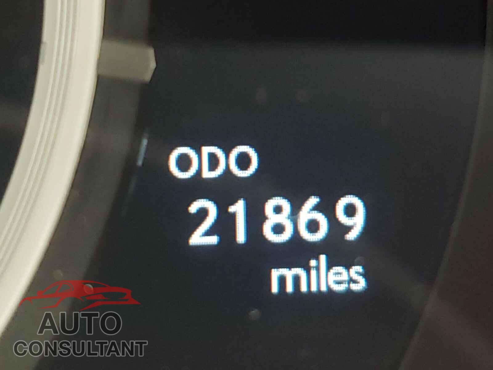 LEXUS IS 2018 - JTHC81D25J5028936