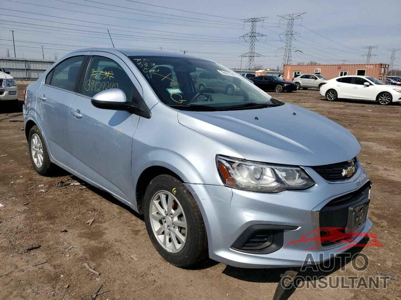 CHEVROLET SONIC 2018 - 1G1JD5SH3J4124890