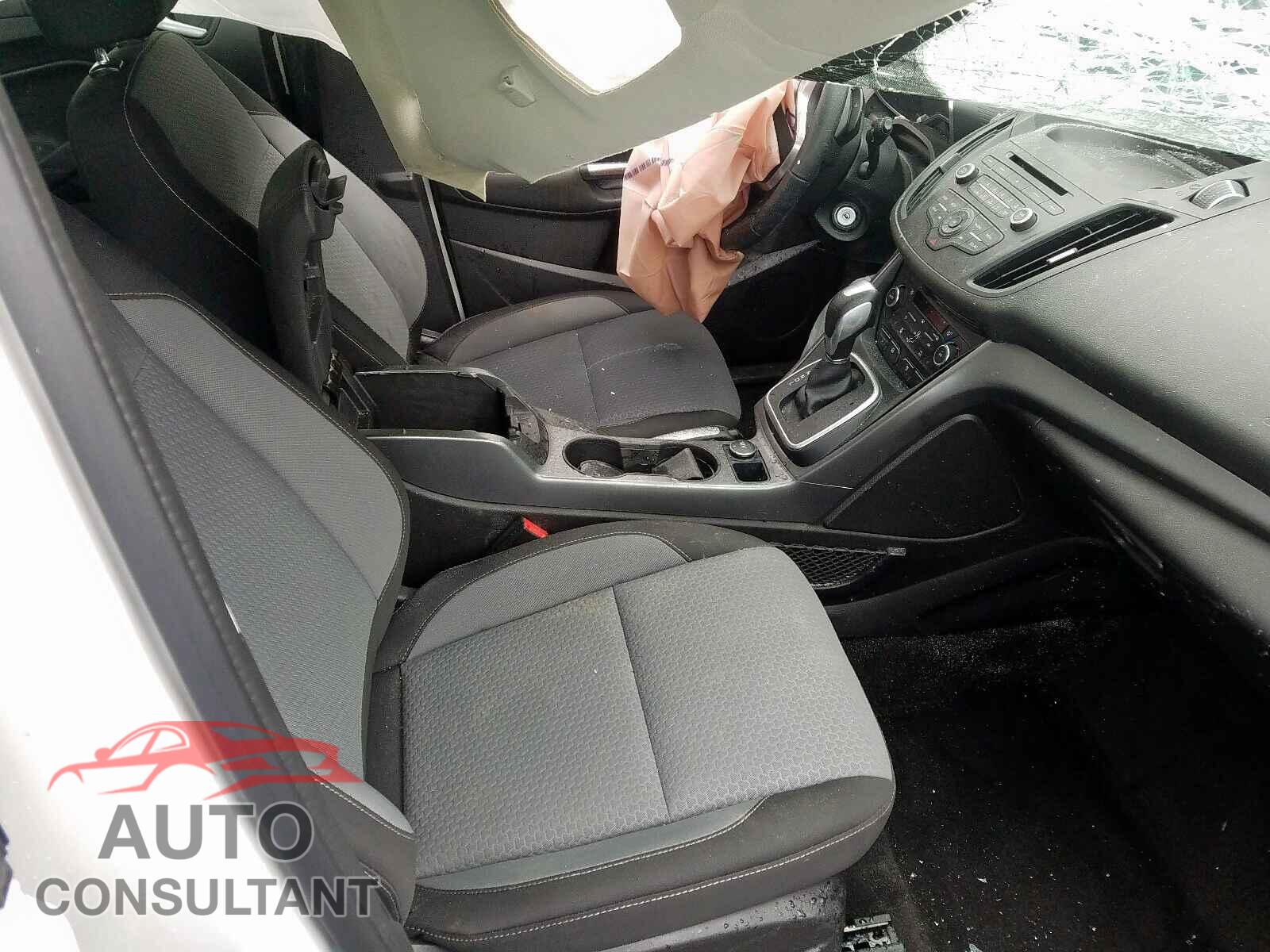 FORD CMAX 2017 - 5YFEPMAE4MP183806