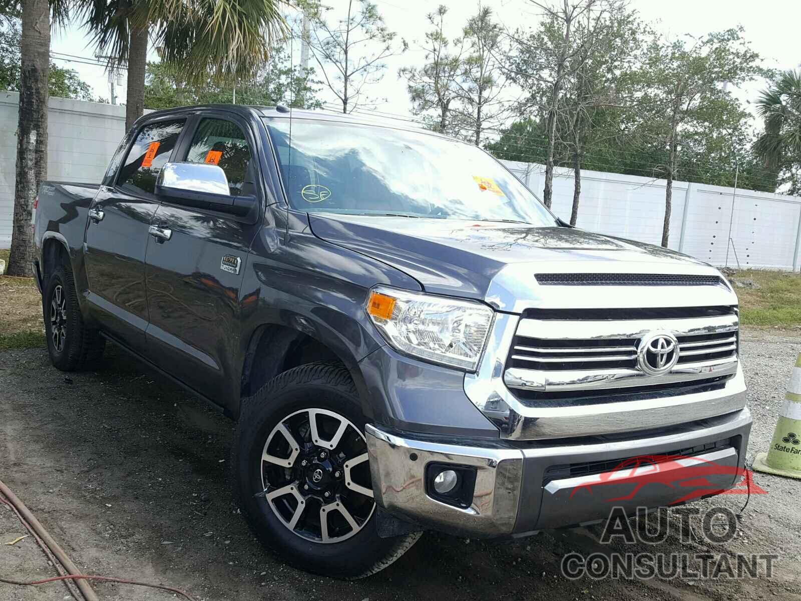 TOYOTA TUNDRA 2017 - 5TFGW5F10HX226097