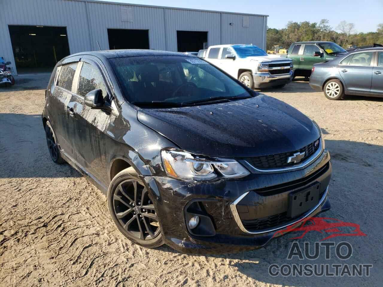 CHEVROLET SONIC 2018 - 1G1JD6SB0J4102735