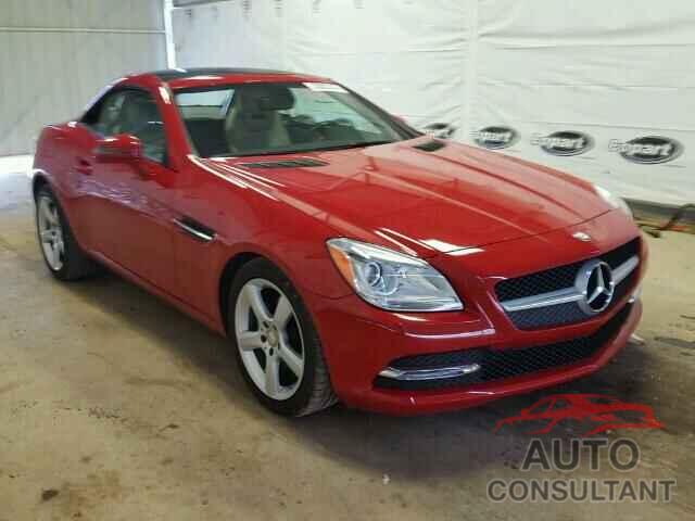 MERCEDES-BENZ SLK250 2015 - WDDPK4HA3FF108296