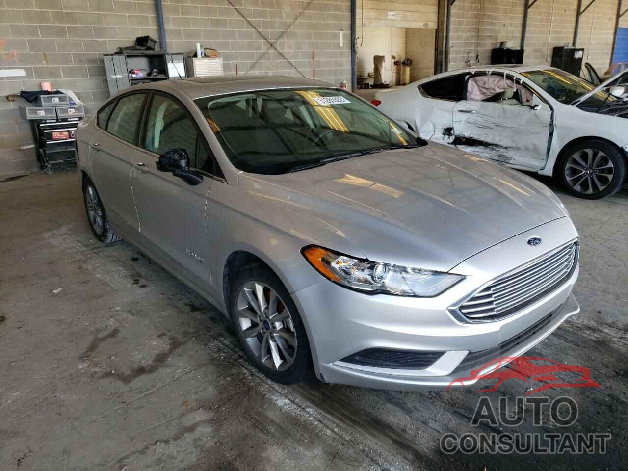 FORD FUSION 2017 - 3FA6P0LU8HR318065