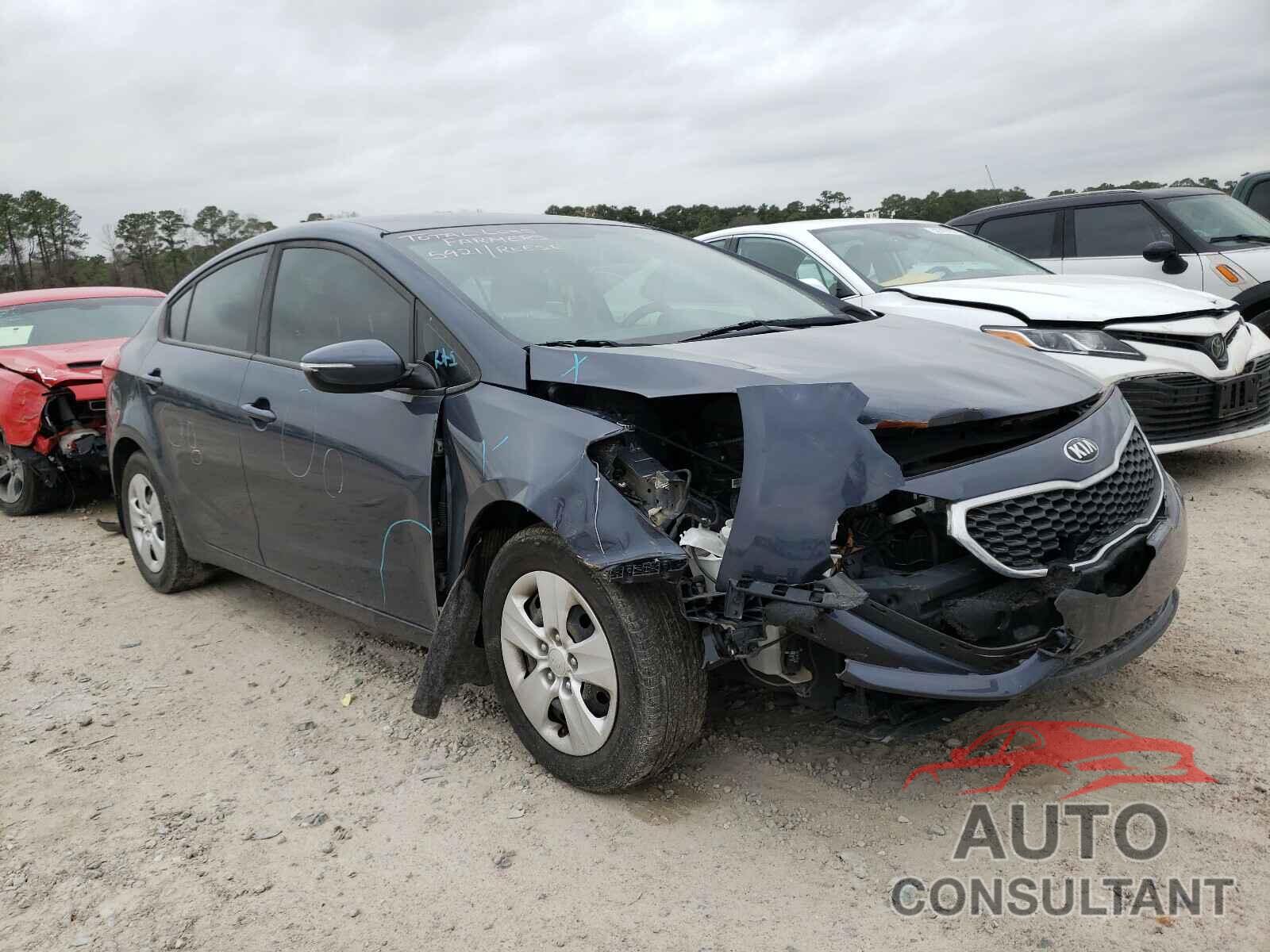 KIA FORTE 2016 - KNAFX4A61G5605946