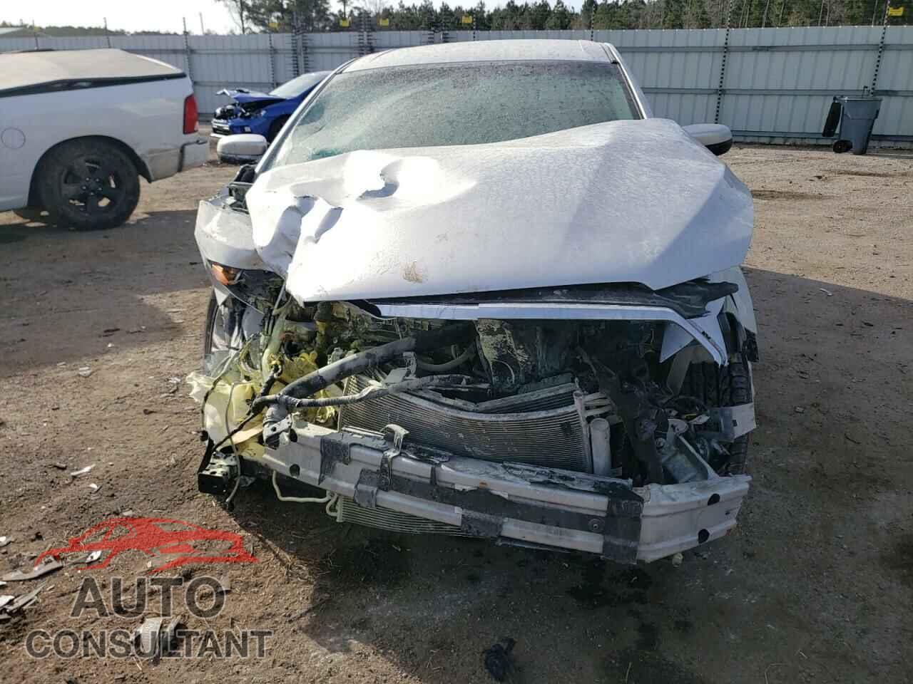 FORD TAURUS 2017 - 1FAHP2E82HG128547