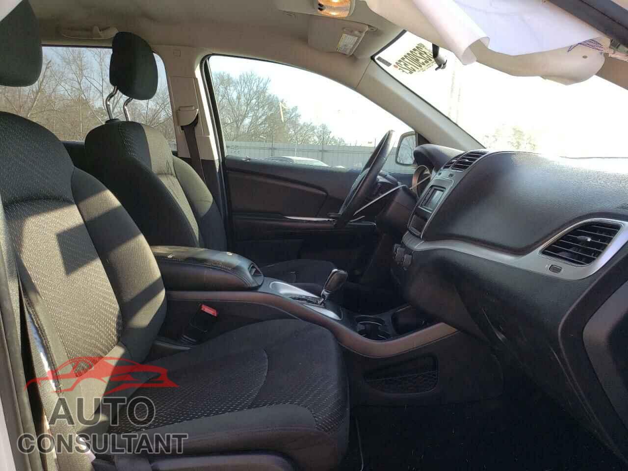 DODGE JOURNEY 2018 - 3C4PDCABXJT242092