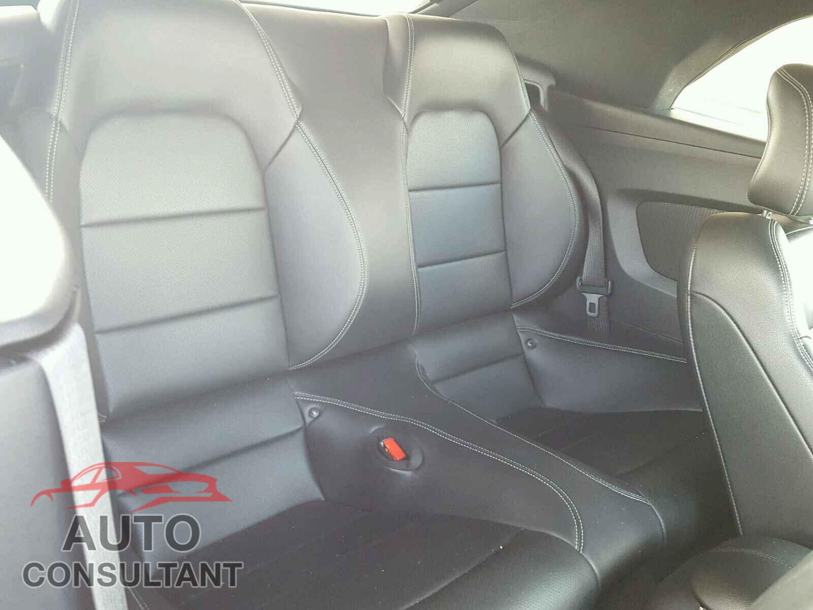 FORD MUSTANG 2015 - 1FATP8UH8F5347570