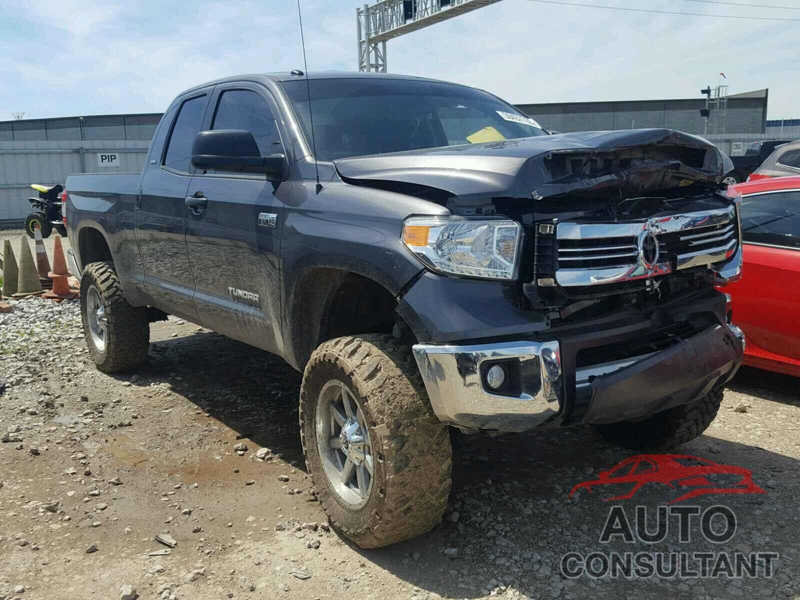 TOYOTA TUNDRA 2017 - 5TFUW5F16HX596201