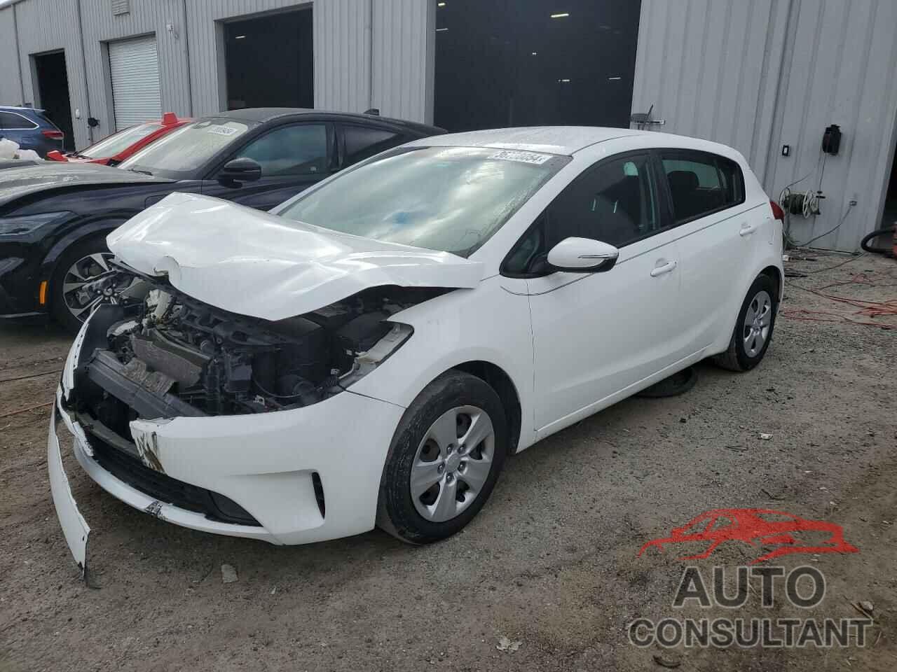 KIA FORTE 2017 - KNAFK5A87H5703533