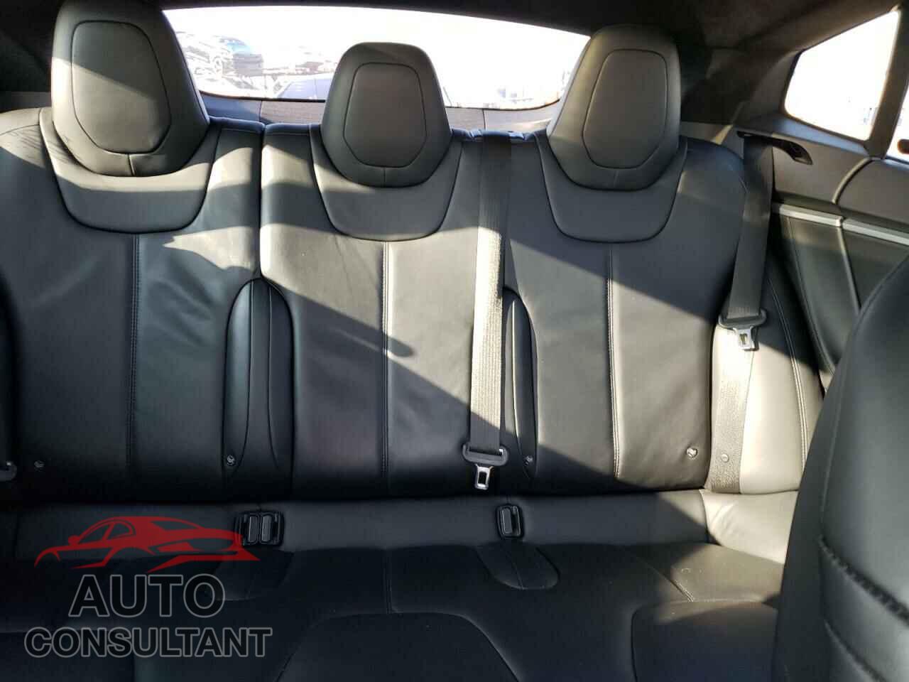 TESLA MODEL S 2016 - 5YJSA1E21GF143640