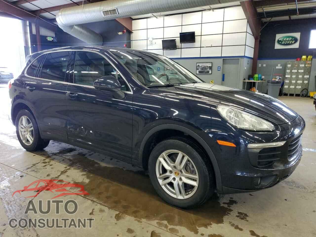 PORSCHE CAYENNE 2016 - WP1AA2A22GKA36704