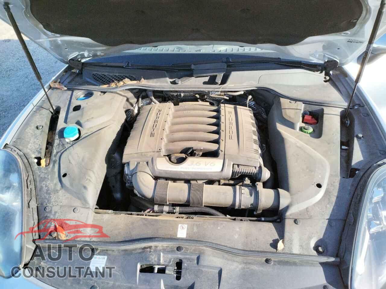 PORSCHE CAYENNE 2018 - WP1AA2A21JKA03300