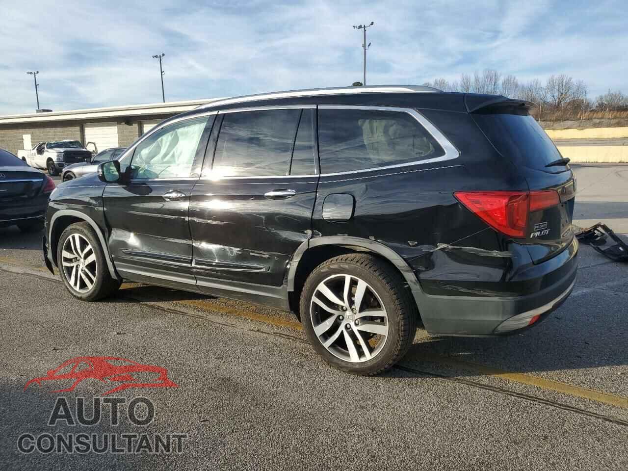 HONDA PILOT 2017 - 5FNYF5H92HB018899