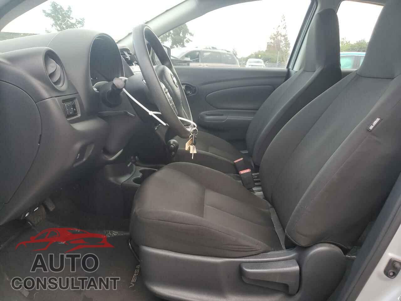 NISSAN VERSA 2017 - 3N1CN7AP1HL888228
