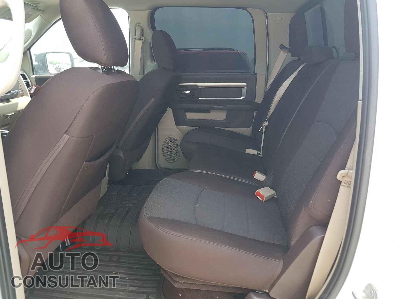 RAM 1500 2018 - 1C6RR7LM1JS316671