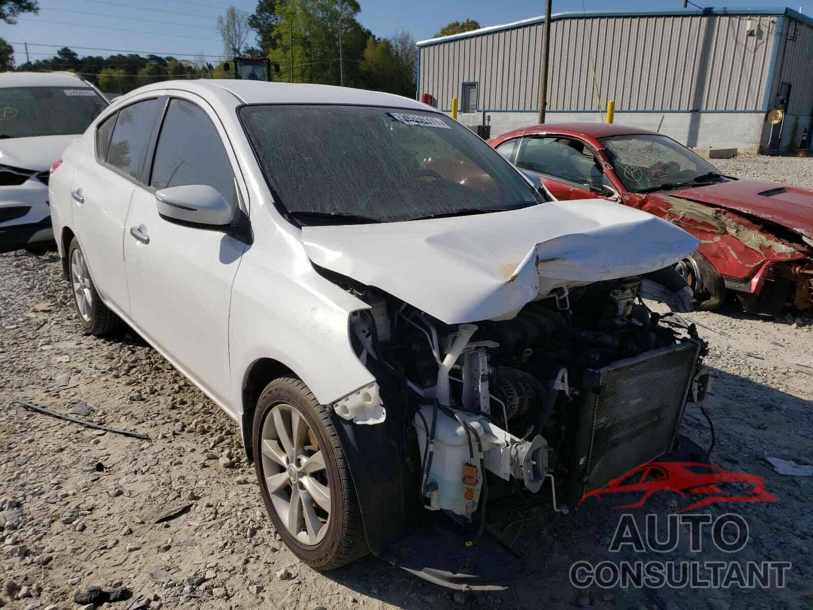 NISSAN VERSA 2017 - 3N1CN7APXHL807775
